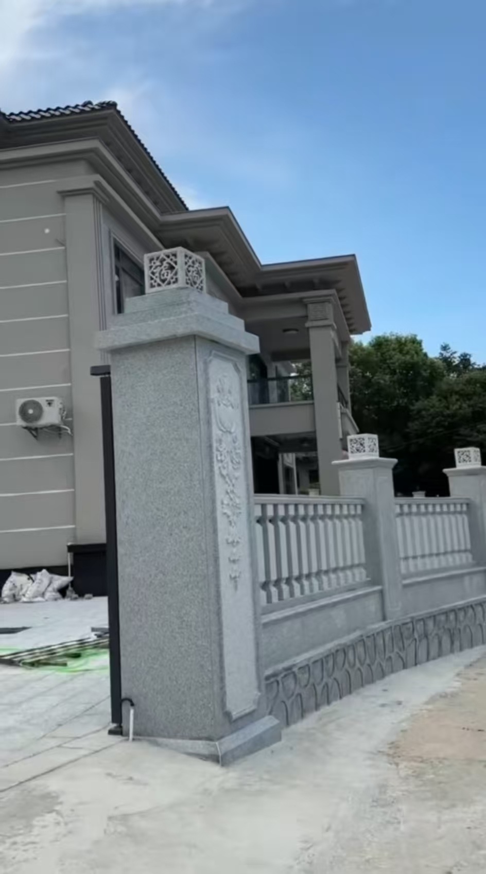 梅州 芝麻白别墅围墙栏杆，私人订制