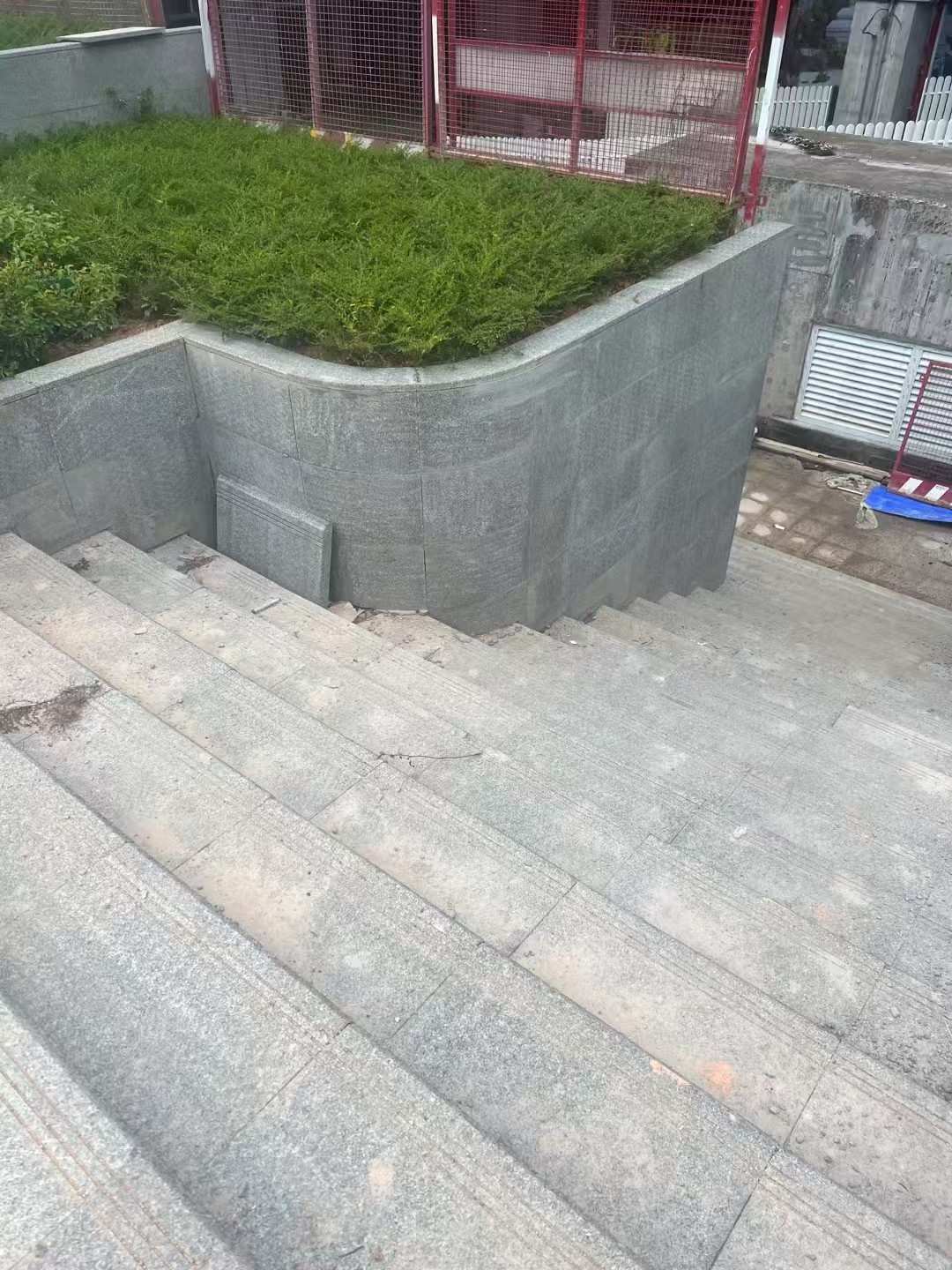 梅州 芝麻黑火烧面铺装案例