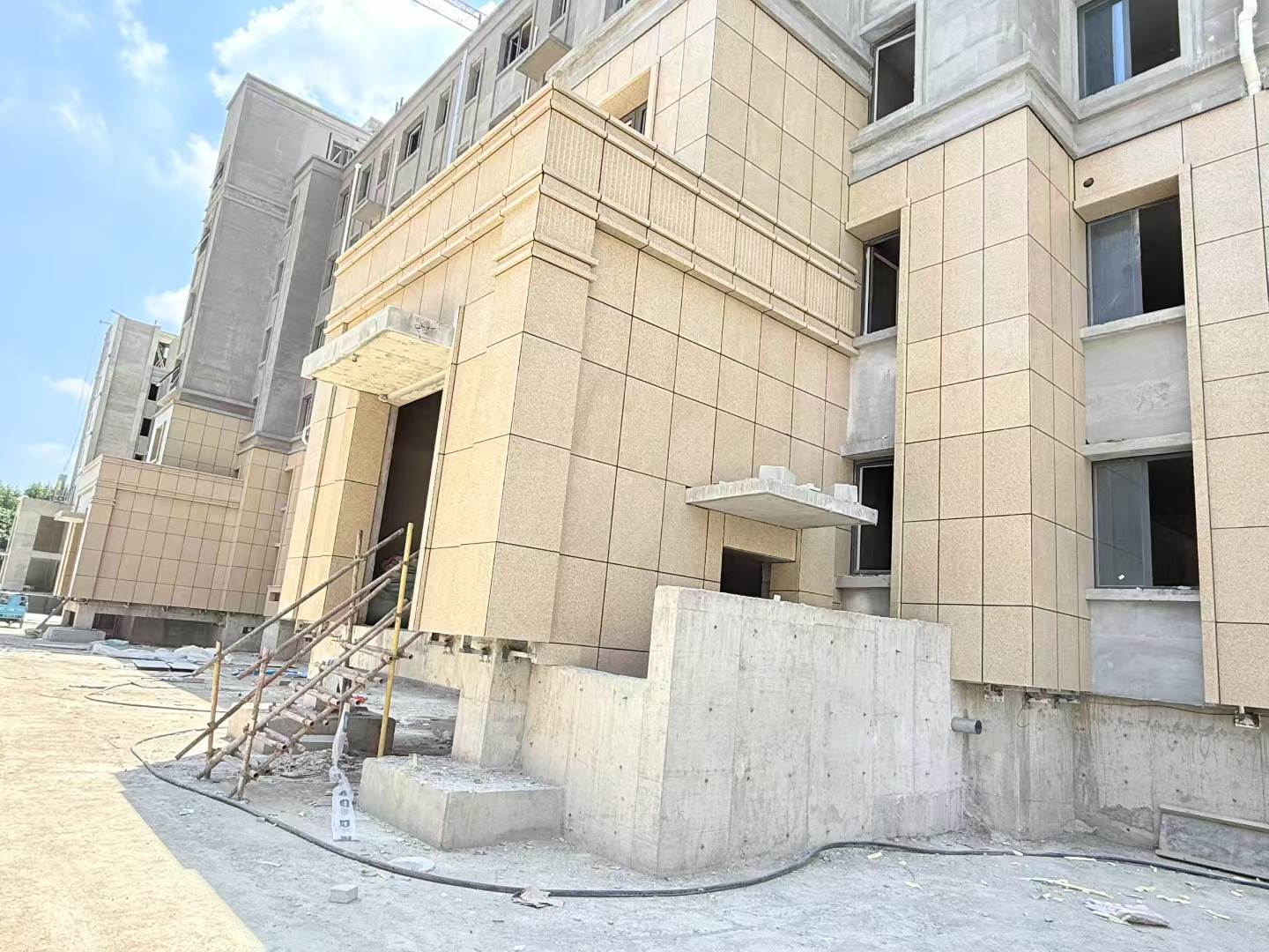 梅州 黄金麻干挂，工地实拍