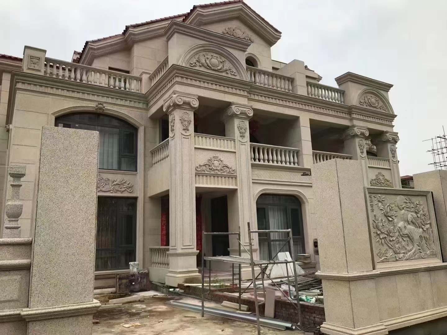 梅州黄金麻别墅外墙安装效果