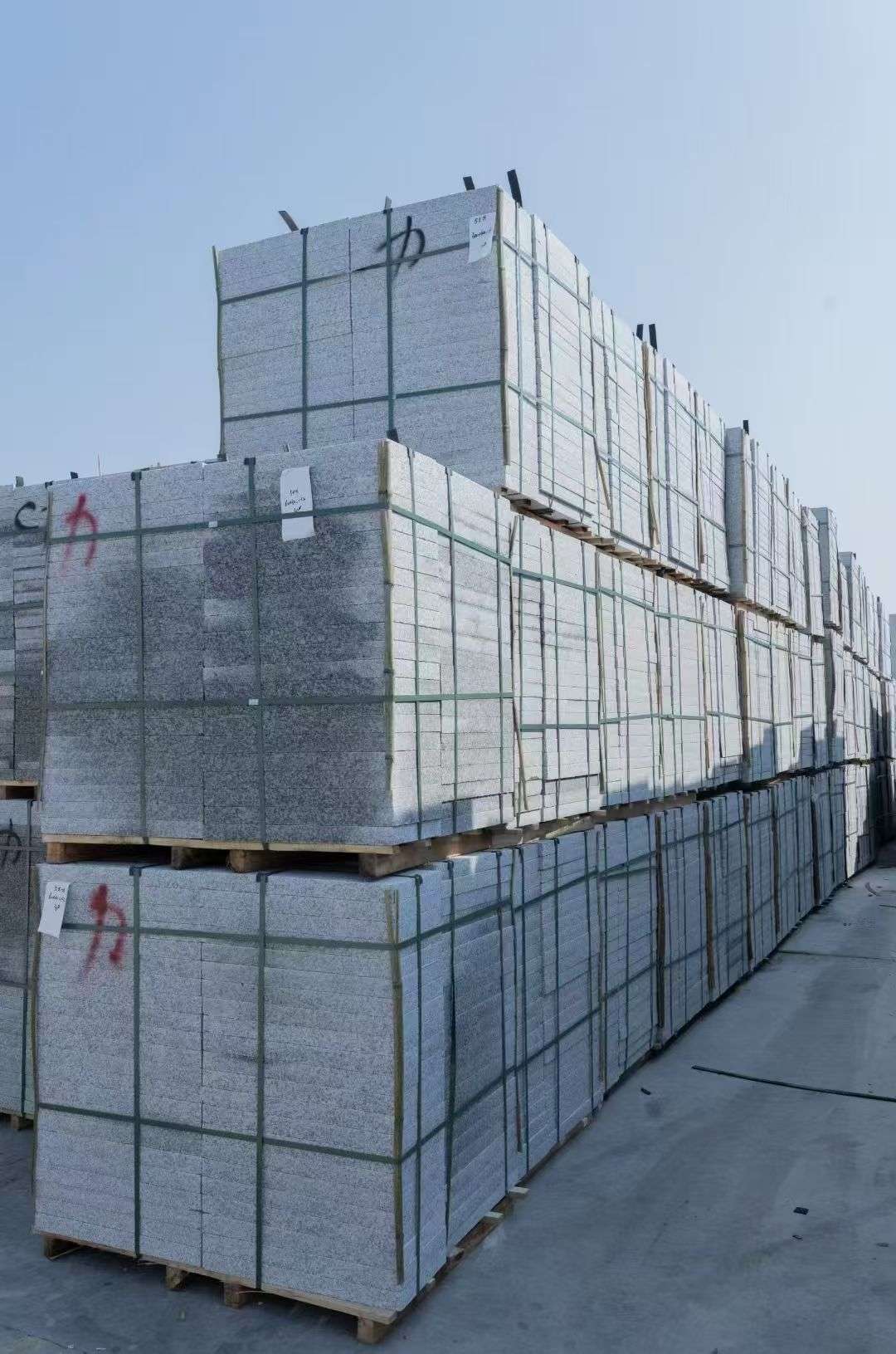 梅州 芙蓉白、大花白、小白花荔枝面成品地铺石