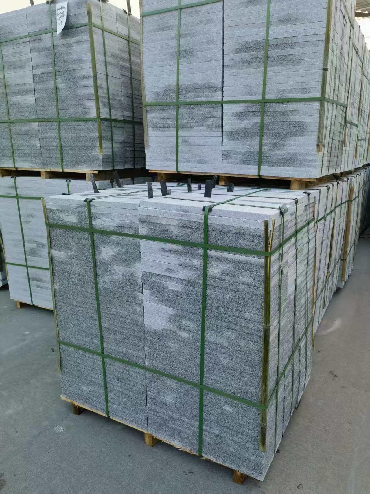 梅州 芝麻白地铺石材