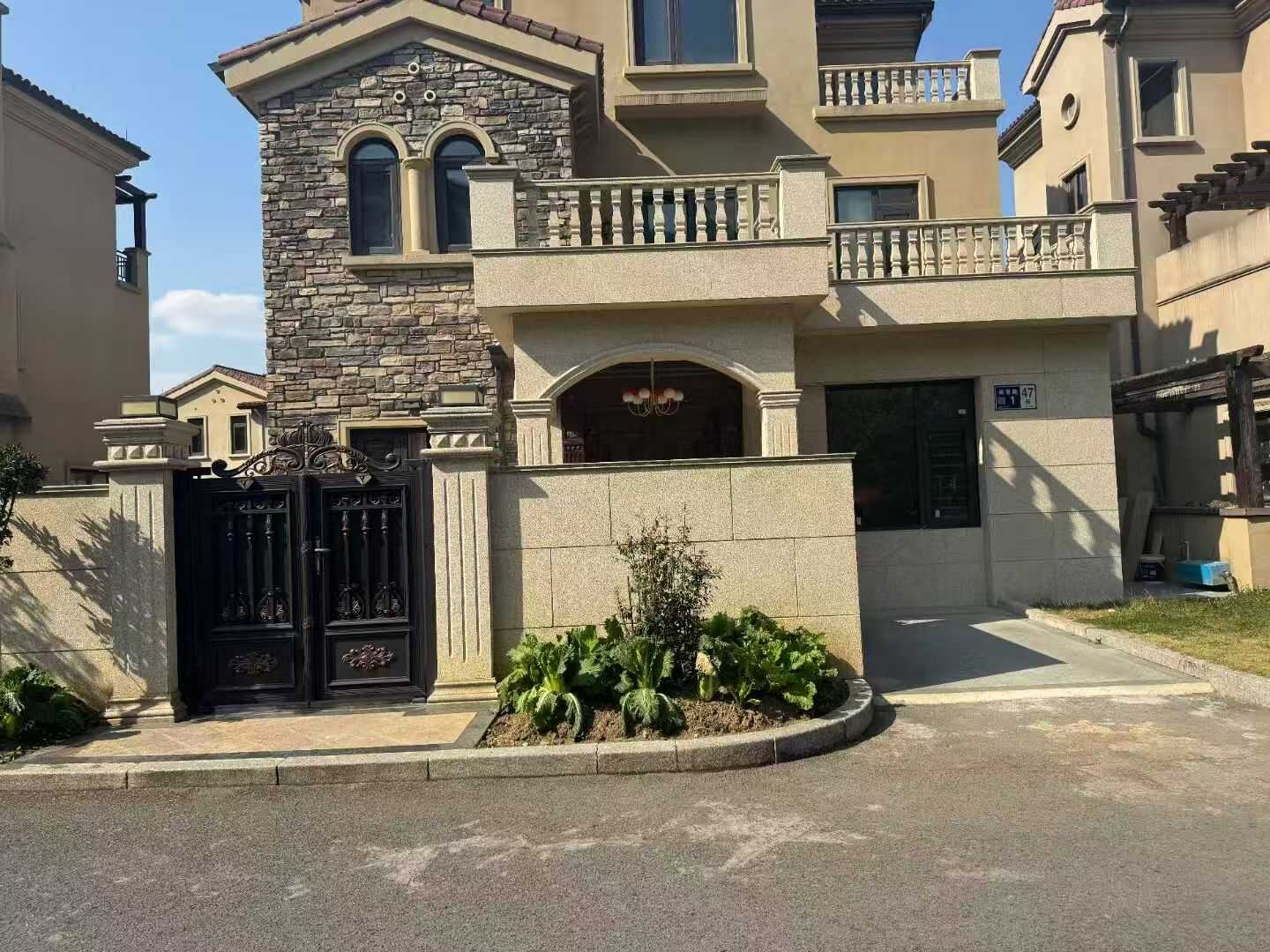 梅州黄金麻别墅干挂效果展示