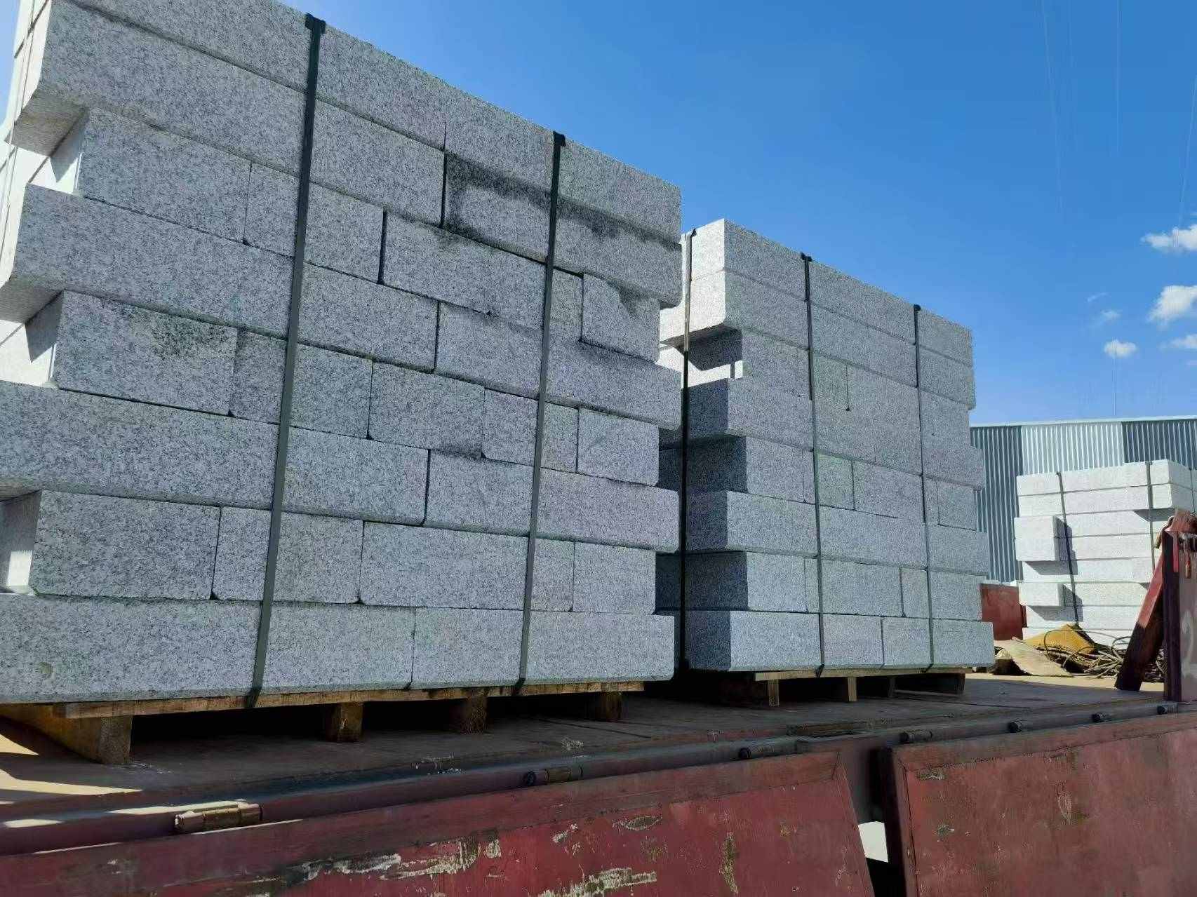 梅州 路沿石装车出货