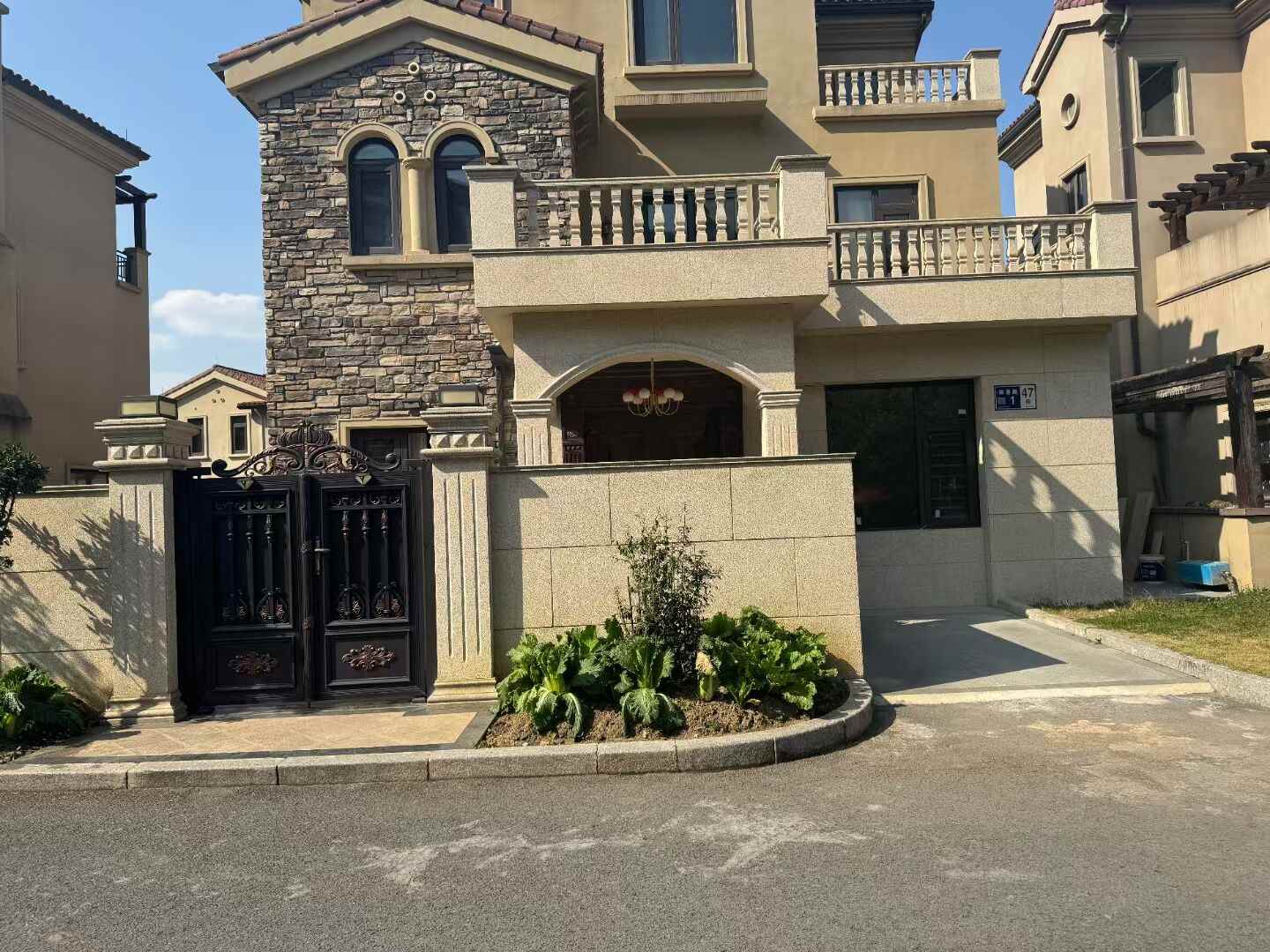 梅州黄金麻别墅外墙安装效果