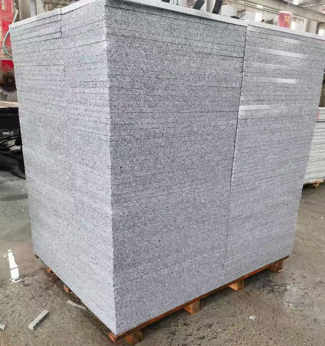 梅州 火烧面地铺石，街道广场园林市政工程板，1.8~5.0厚均有现货