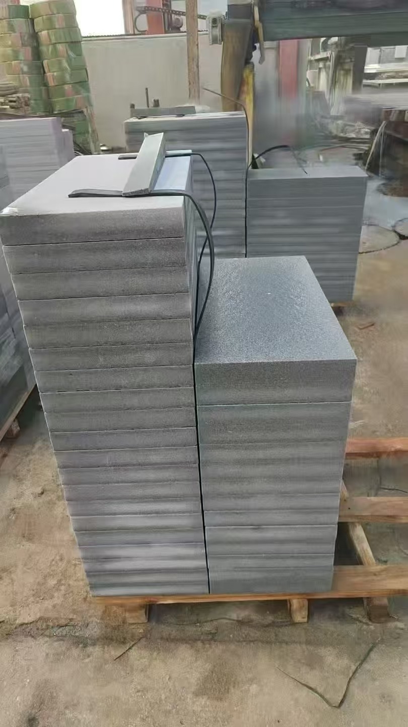 梅州 芝麻灰火烧面300*600*50地铺石材